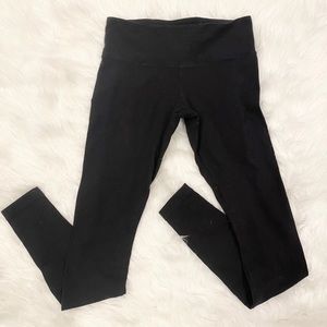 Lululemon leggings size 6